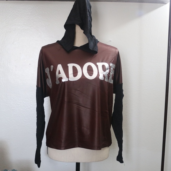 BURGUNDY AND BLACK "J'ADORE" SILVER GRAPHIC HOODIE - Picture 4 of 8
